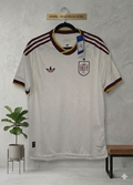 Camiseta de Fútbol Selección de España Edición Especial Retro – Blanco y Burdeos